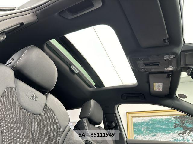 Audi Q2 2019-02 219369-9