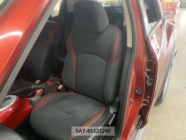 Nissan JUKE 2012-03 320481-12