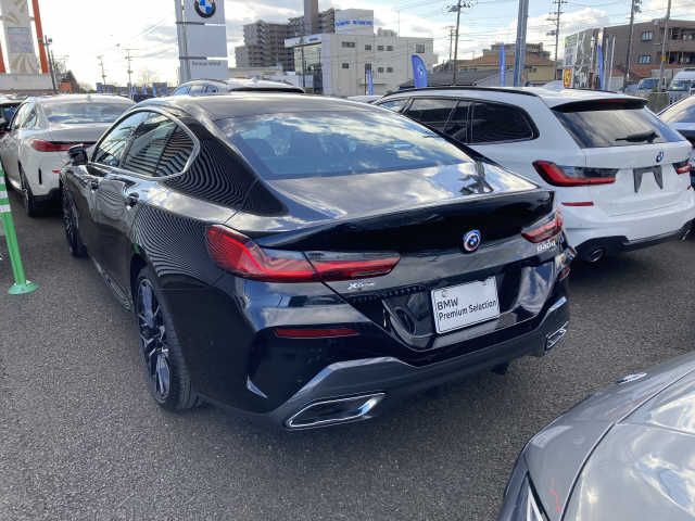 Bmw 8 SERIES 2023-03 196125-2