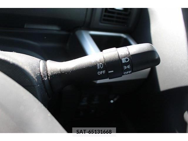 Daihatsu WAKE 2015-08 371064-3