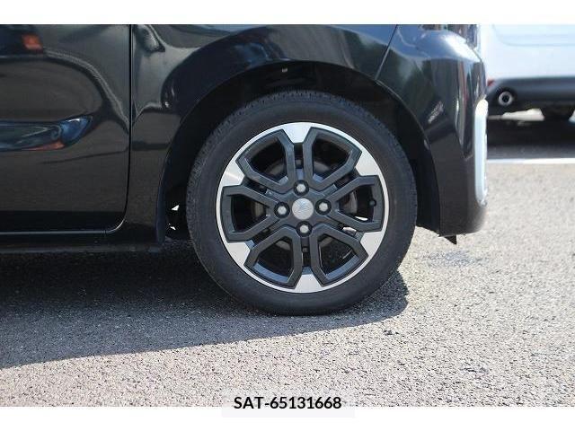 Daihatsu WAKE 2015-08 371064-11