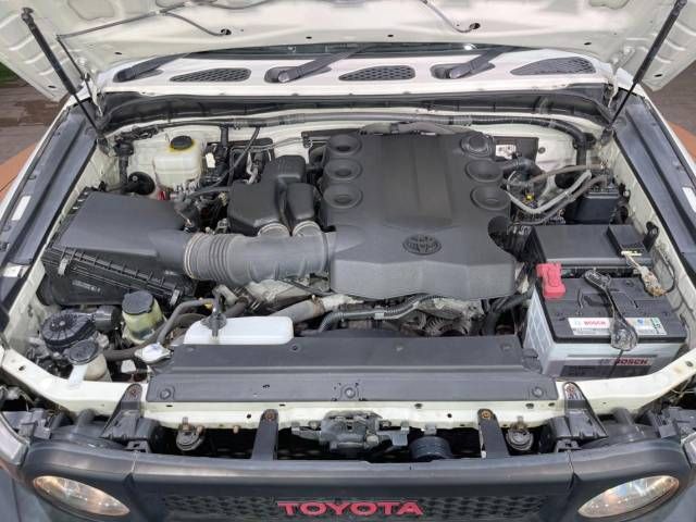 Toyota FJ CRUISER 2012-07 187829-18