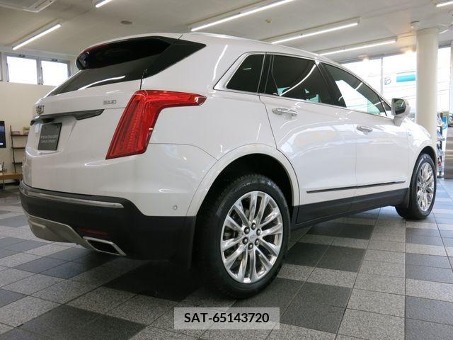 Cadillac XT5 2019-10 389844-16