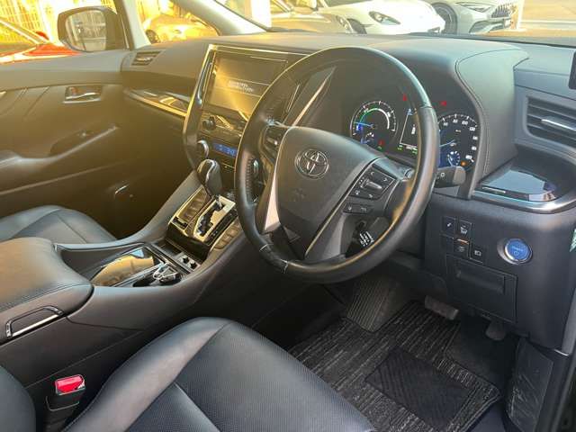 Toyota ALPHARD HYBRID 2018-02 27648-13