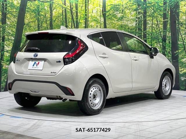 Toyota AQUA 2021-09 224398-17