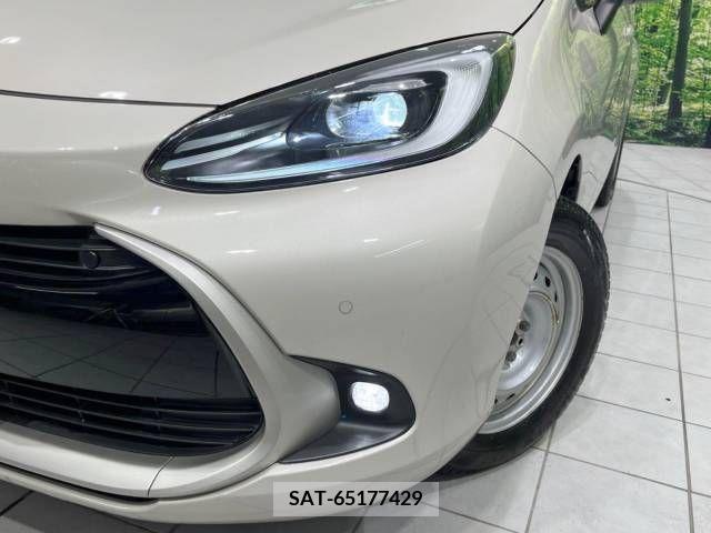 Toyota AQUA 2021-09 224398-12
