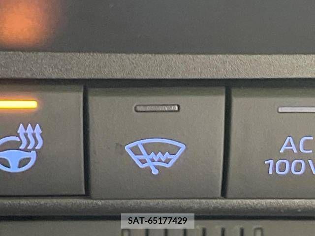 Toyota AQUA 2021-09 224398-4