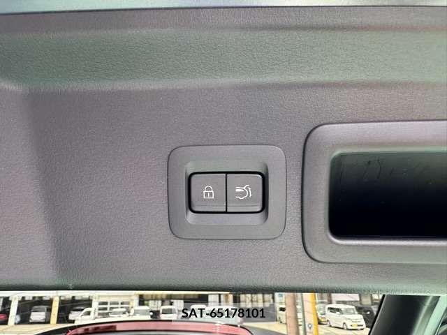 Mazda CX-30 2022-02 382734-8