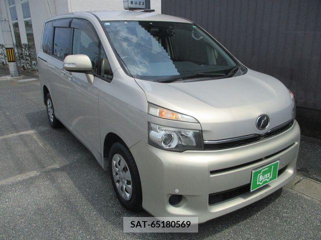Toyota VOXY 2013-03 395027-0