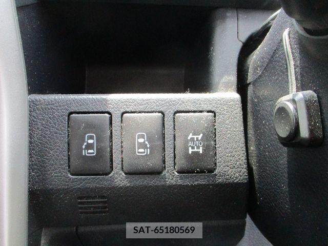 Toyota VOXY 2013-03 395027-8