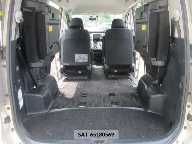 Toyota VOXY 2013-03 395027-23