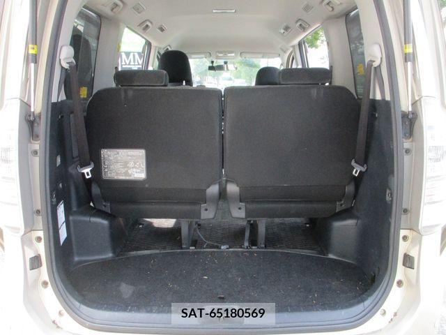Toyota VOXY 2013-03 395027-22