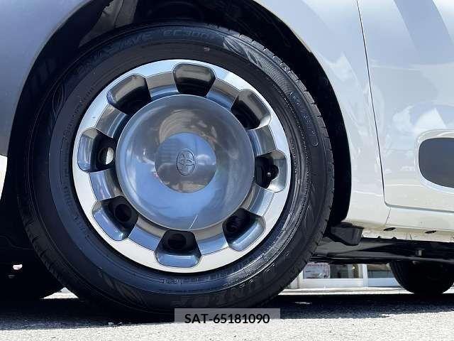Toyota SIENTA 2023-02 350942-3