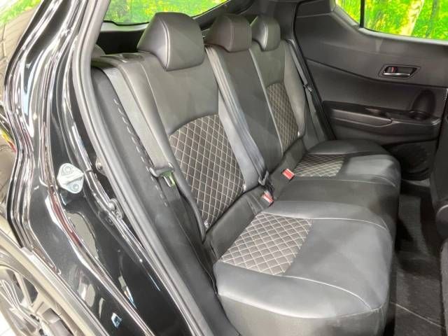 Toyota C-HR 2023-06 180463-10