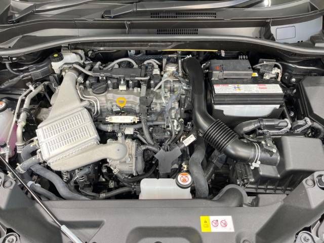 Toyota C-HR 2023-06 180463-18