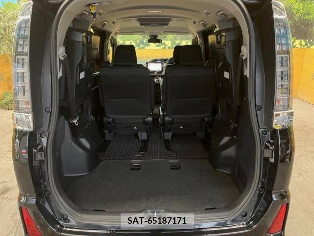 Toyota VOXY 2017-01 321498-11