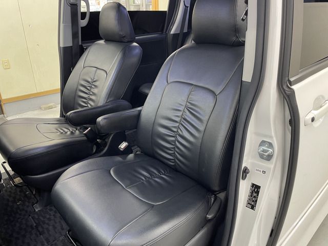 Toyota NOAH 2010-07 189223-8