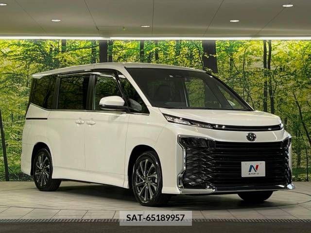 Toyota VOXY 2022-11 332985-16