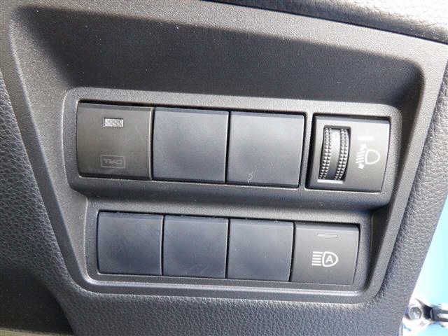 Toyota YARIS 2020-03 14275-5