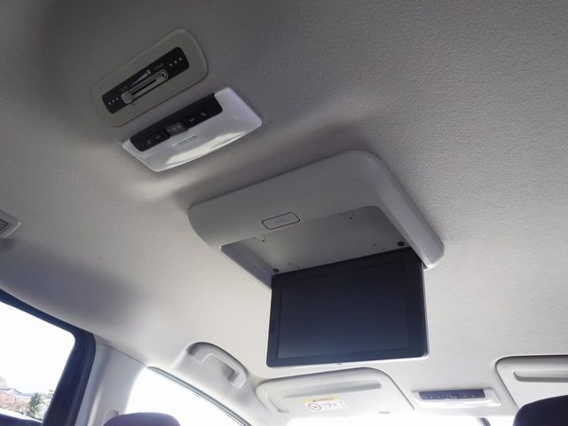 Nissan SERENA 2017-08 27443-15