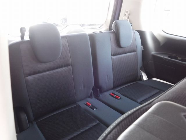 Nissan SERENA 2017-08 27443-12