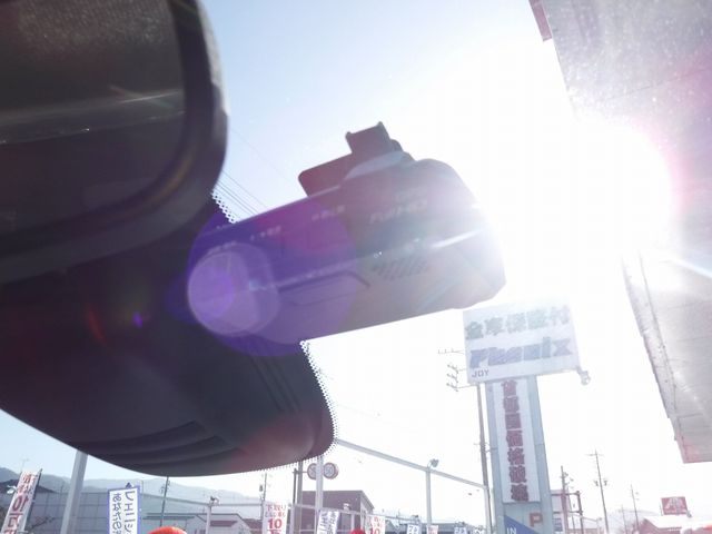 Nissan SERENA 2017-08 27443-17