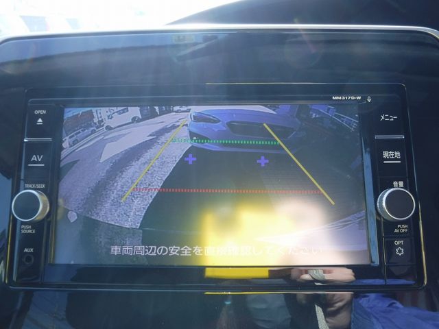 Nissan SERENA 2017-08 27443-14