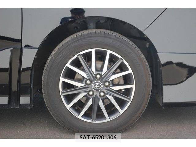 Toyota NOAH 2016-10 210393-11