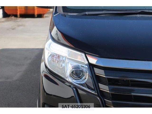 Toyota NOAH 2016-10 210393-9