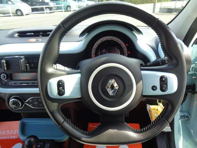 Renault TWINGO 2016-09 27668-12