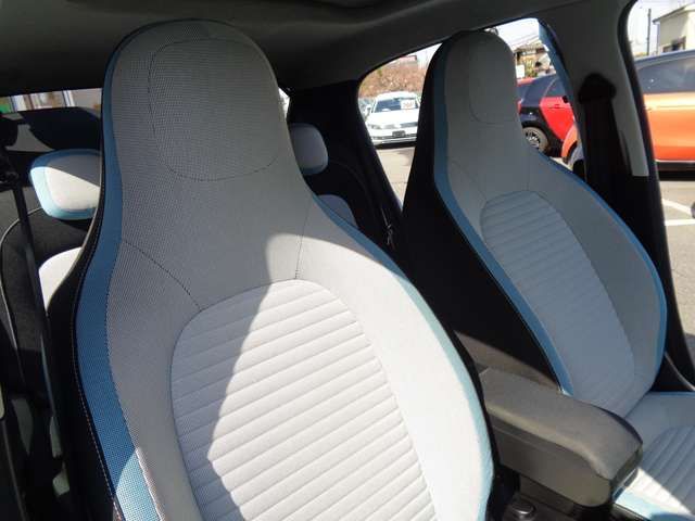 Renault TWINGO 2016-09 27668-10