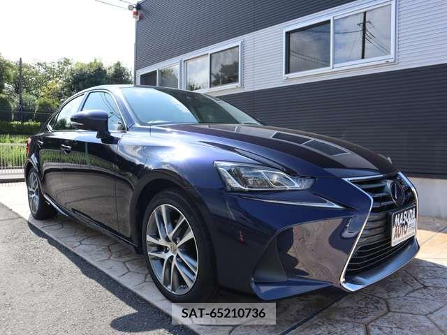 Lexus IS 2019-09 391854-2