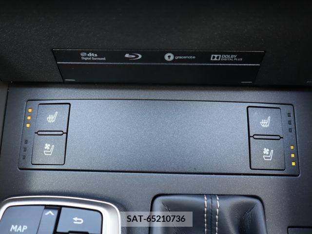 Lexus IS 2019-09 391854-16