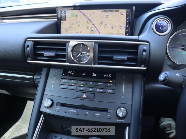 Lexus IS 2019-09 391854-13