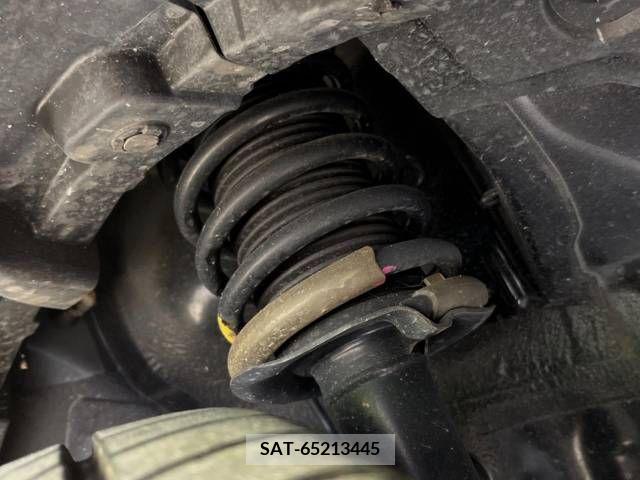 Nissan KICKS 2021-12 362270-19