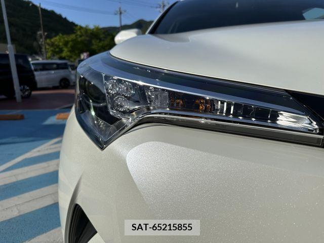 Toyota C-HR 2017-10 294995-12