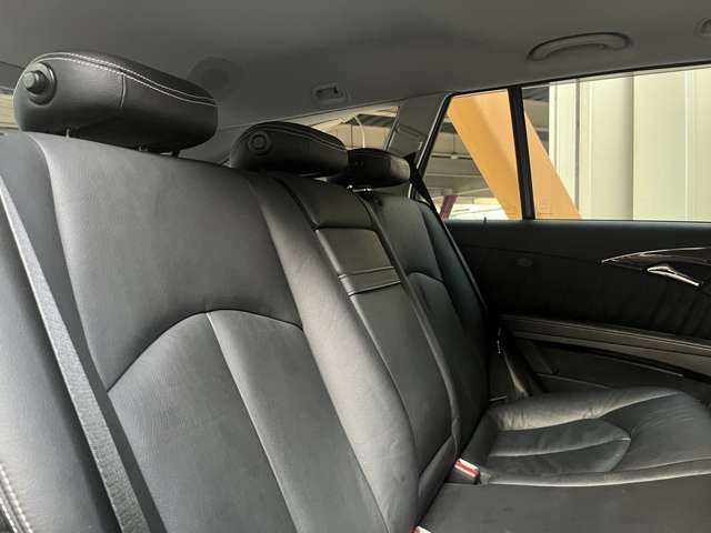 Mercedes Benz E-CLASS 2001-01 7914-16
