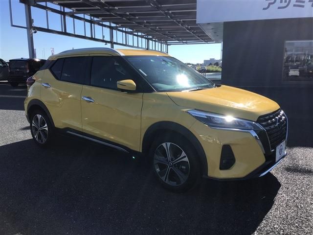 Nissan KICKS 2020-09 14514-27