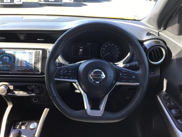 Nissan KICKS 2020-09 14514-29