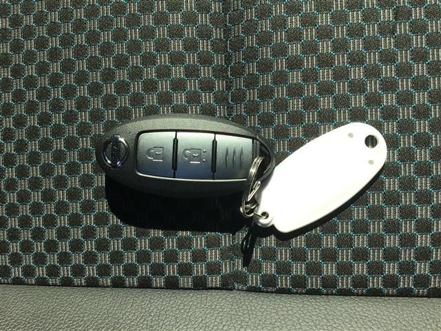 Nissan KICKS 2020-09 14514-21