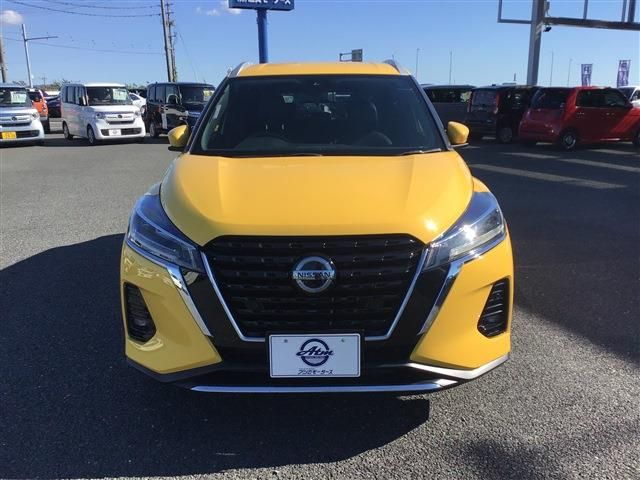 Nissan KICKS 2020-09 14514-28