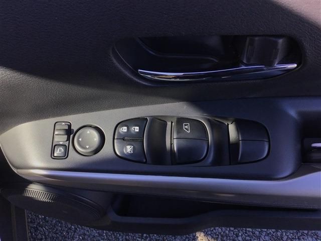 Nissan KICKS 2020-09 14514-4