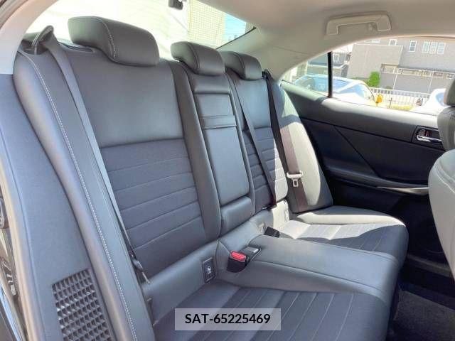 Lexus IS 2013-12 297914-9