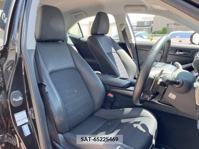 Lexus IS 2013-12 297914-8