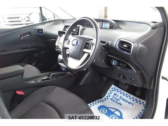 Toyota PRIUS 2017-03 247476-3
