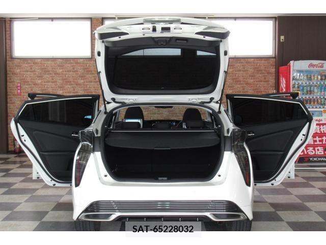 Toyota PRIUS 2017-03 247476-22
