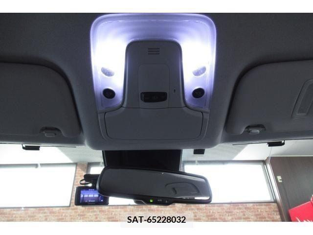 Toyota PRIUS 2017-03 247476-21