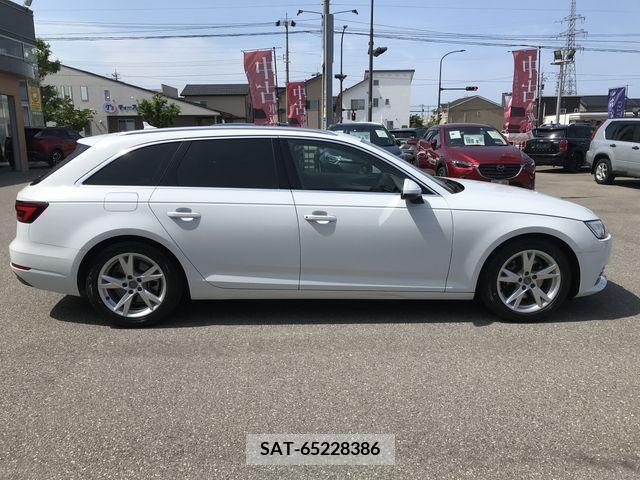 Audi A4 2017-11 261038-5