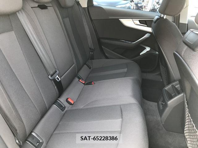 Audi A4 2017-11 261038-12