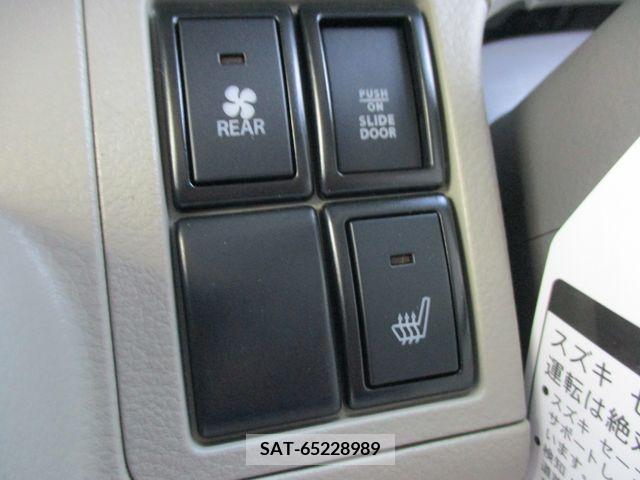 Suzuki EVERY WAGON 2023-11 301739-19